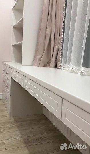 Детский рабочий стол