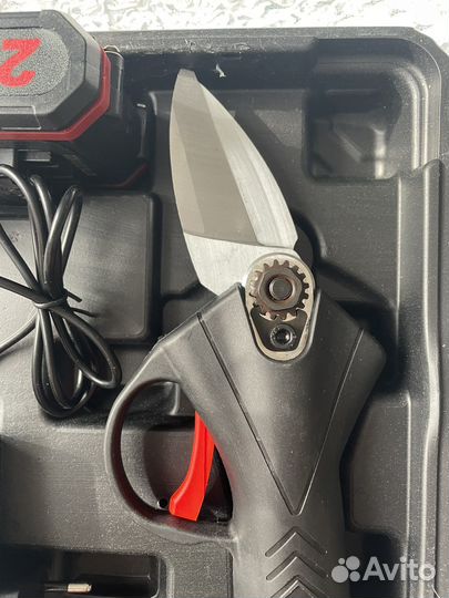 Ножницы аккумуляторные