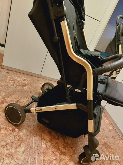 Прогулочная коляска carrello SMART