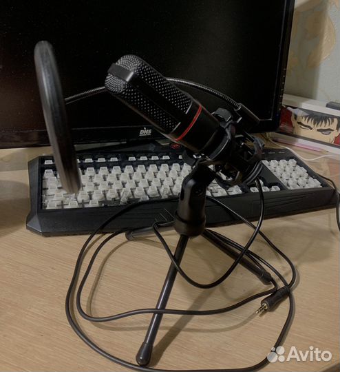 Микрофон Redragon