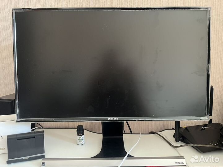 Монитор samsung S24D590PL