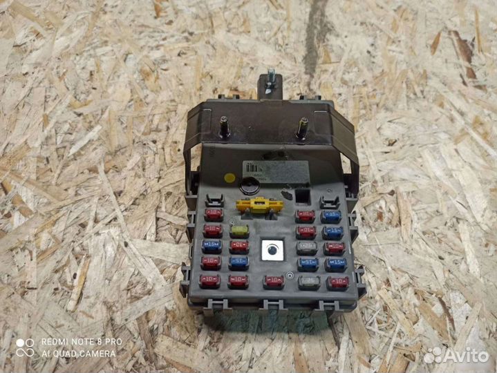 Блок предохранителей салонный Шевроле Авео Т250