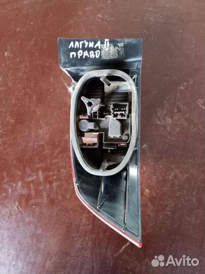 Фонарь правый наружный Рено Лагуна 2 хэтчбек