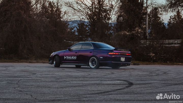 Бампер задний Toyota mark 2 90