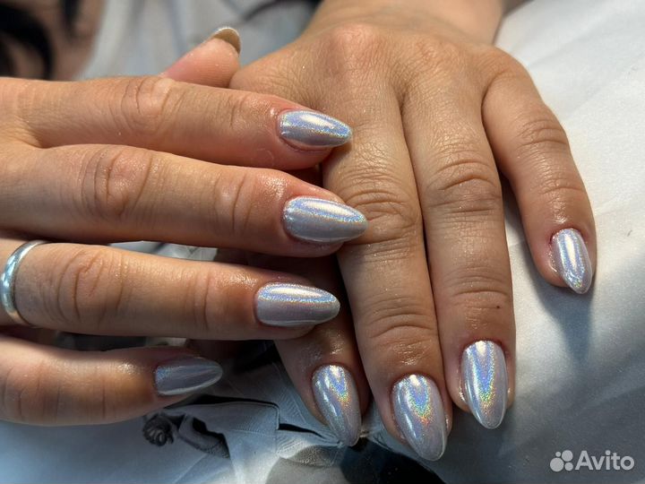 Нужна модели на маникюр