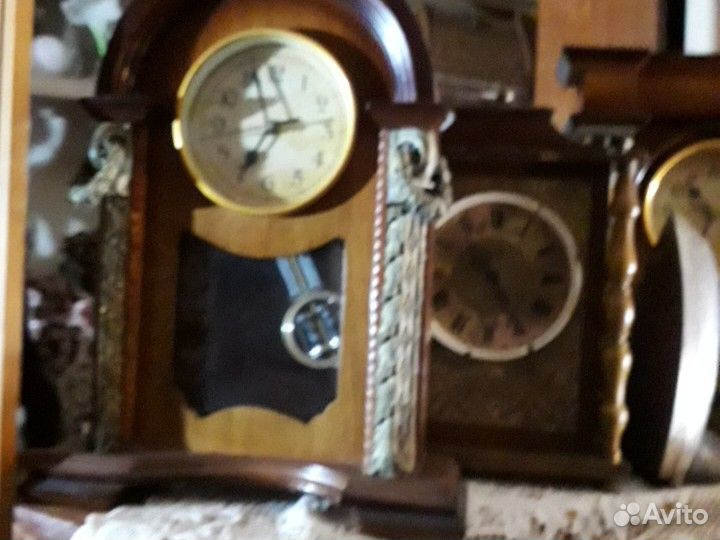 Часы настольные или каминные или настольные деревя