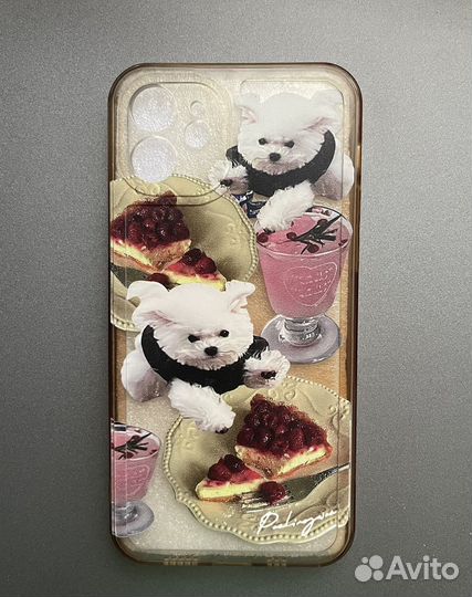 Чехлы на iPhone 12