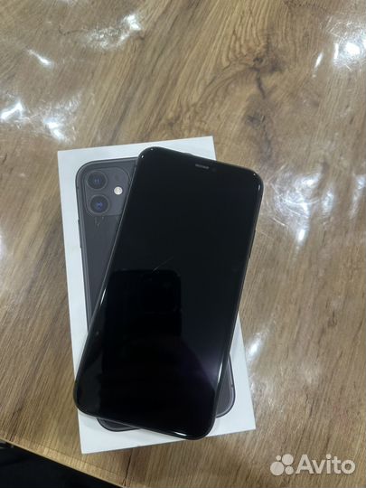 iPhone 11, 64 ГБ