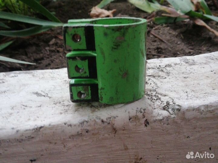 Зажим для трюкового самоката