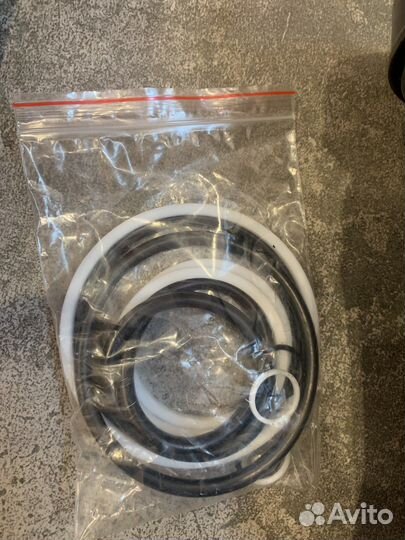 Пневмобаллон передний правый бмв Х5 Е53