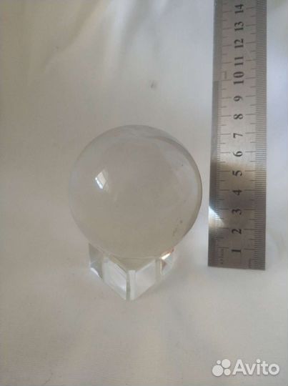 Стеклянный шар