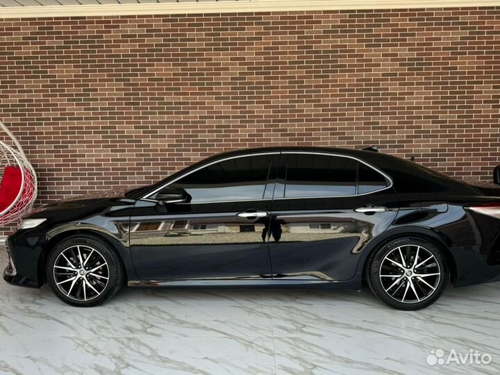 Toyota Camry 2.5 AT, 2018, 248 000 км