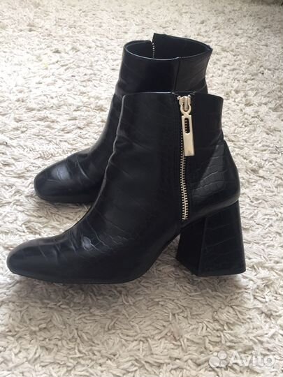 Ботинки женские