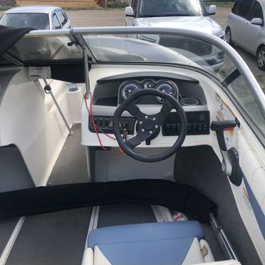 Катер Bayliner 185 Bowrider