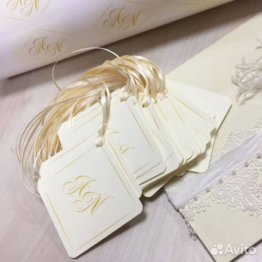 Свадебные конверты и приглашения