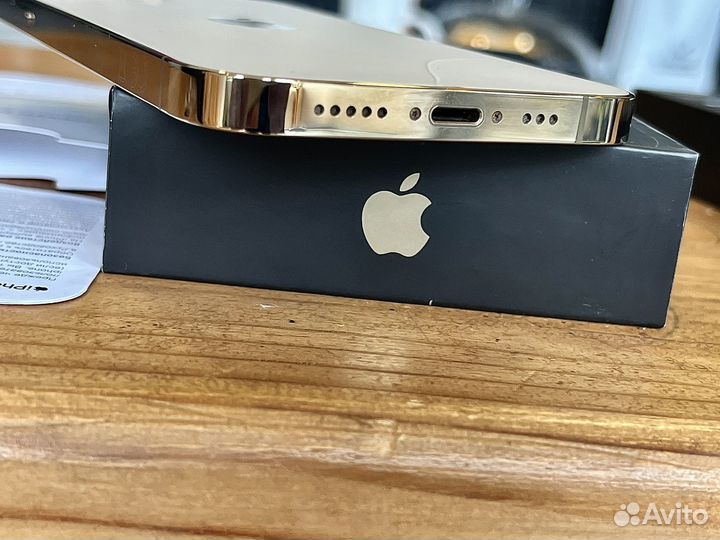 iPhone 12 Pro, 256 ГБ