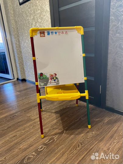 Мольберт детский двухсторонний