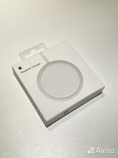 Безпроводная зарядка iPhone Mag safe charger