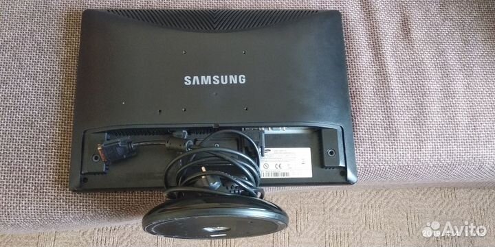 Монитор samsung