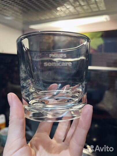 Зарядный стакан Philips Sonicare DiamondClean