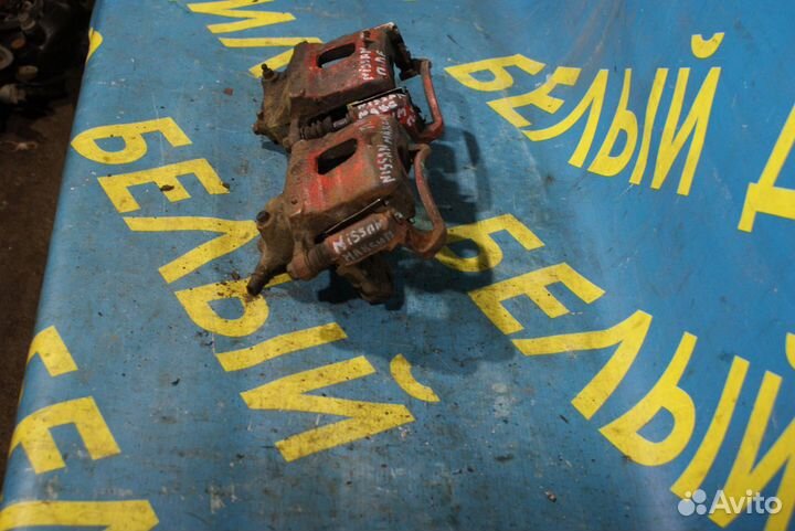 Суппорт передний Nissan Maxima a32