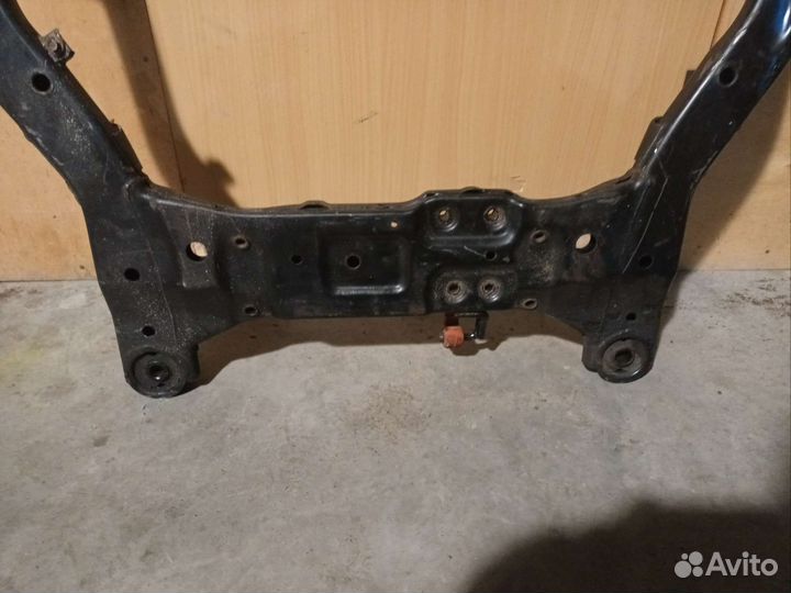 Подрамник передний kia ceed 1 / cerato 2