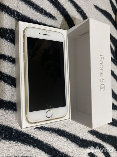 Телефон iPhone 6s