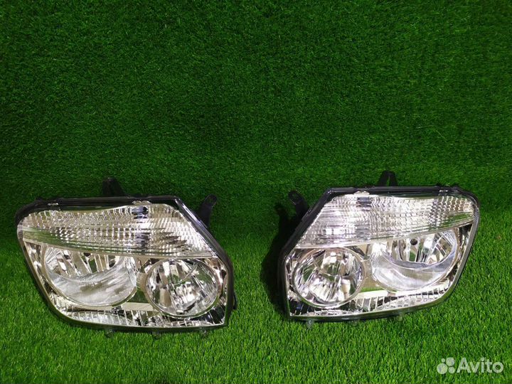 Фара левая правая Renault Daster