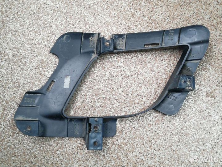 Правый задний кронштейн птф Opel Mokka