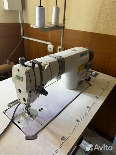 Швейная машинка jack
