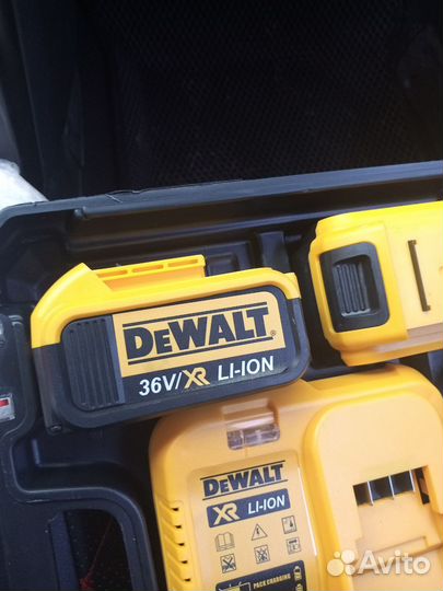 Гайковерт ударный аккумуляторный