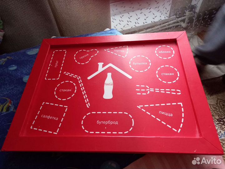 Столик Coca-Cola