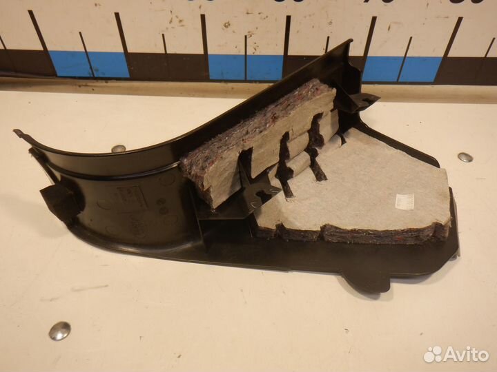 Накладка порога внутренняя правая Land Rover LM