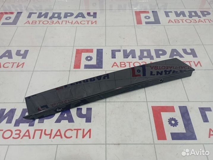 Накладка крыла заднего правого Mercedes-Benz GL (X166) 1666700287