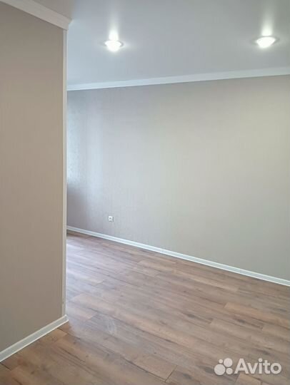 Поклейка обоев