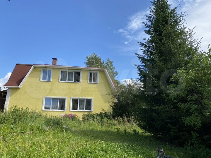 Дом 200 м² на участке 8 сот.