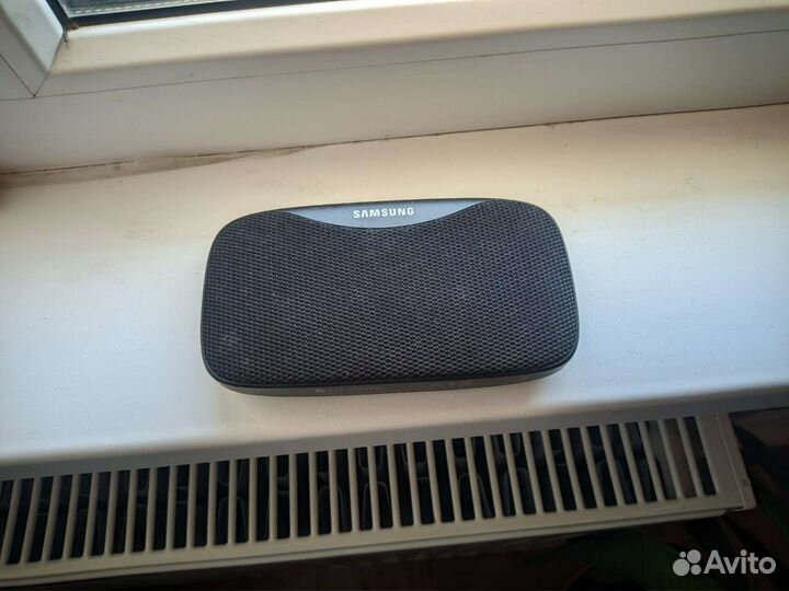Беспроводная колонка Samsung Slim Box
