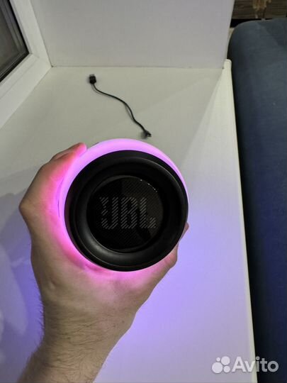 Колонкa JBL pulse 3