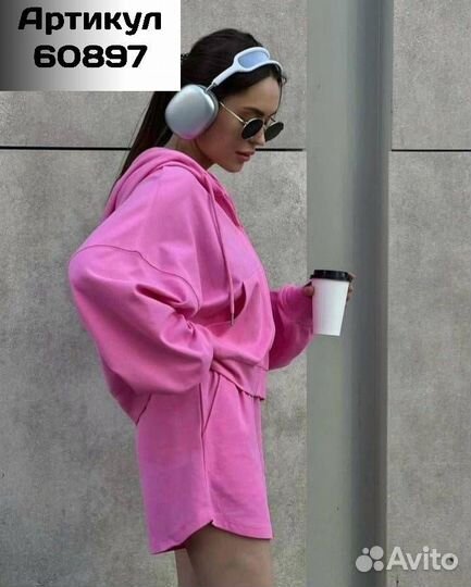 Костюм с шортами женский