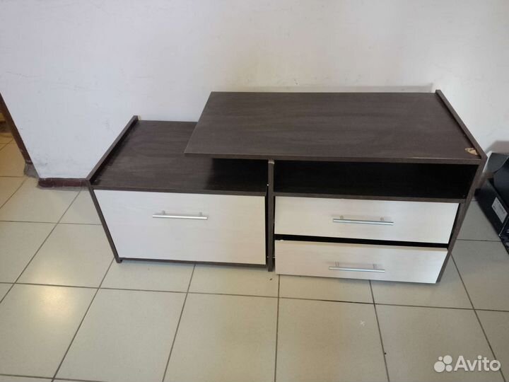 Тумба под телевизор