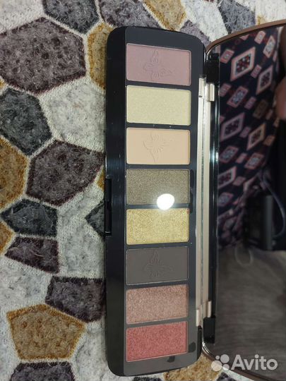 Тени для век