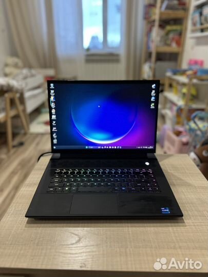 Alienware m16 r1