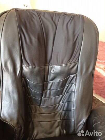 Массажное кресло