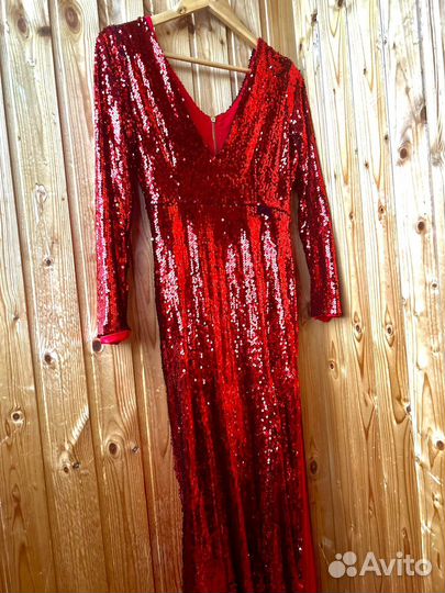Платье с пайетками