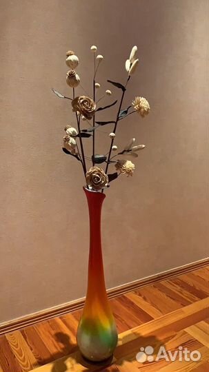 Ваза с цветочком