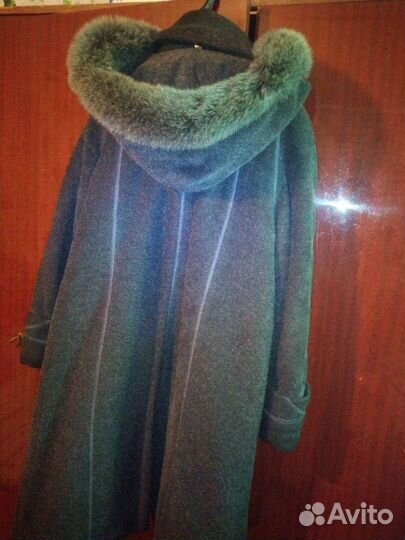 Пальто зимнее драповое с натуральным мехом