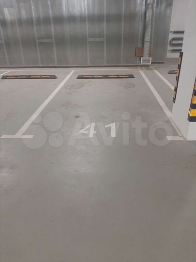 Машиноместо, 13 м²