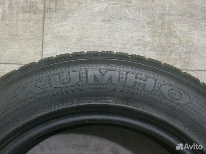 Kumho I'Zen RV KC15 225/60 R17 99H