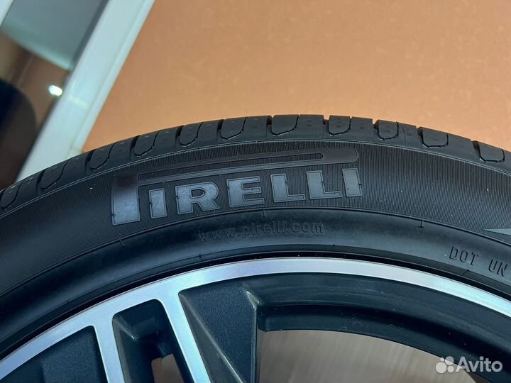 Комплет Audi Q5 R20, лето, оригинал, новый