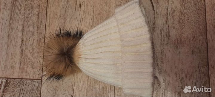 Шапка зимняя и весенне-осенняя